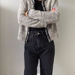 Black and White Tweed MNG Basics